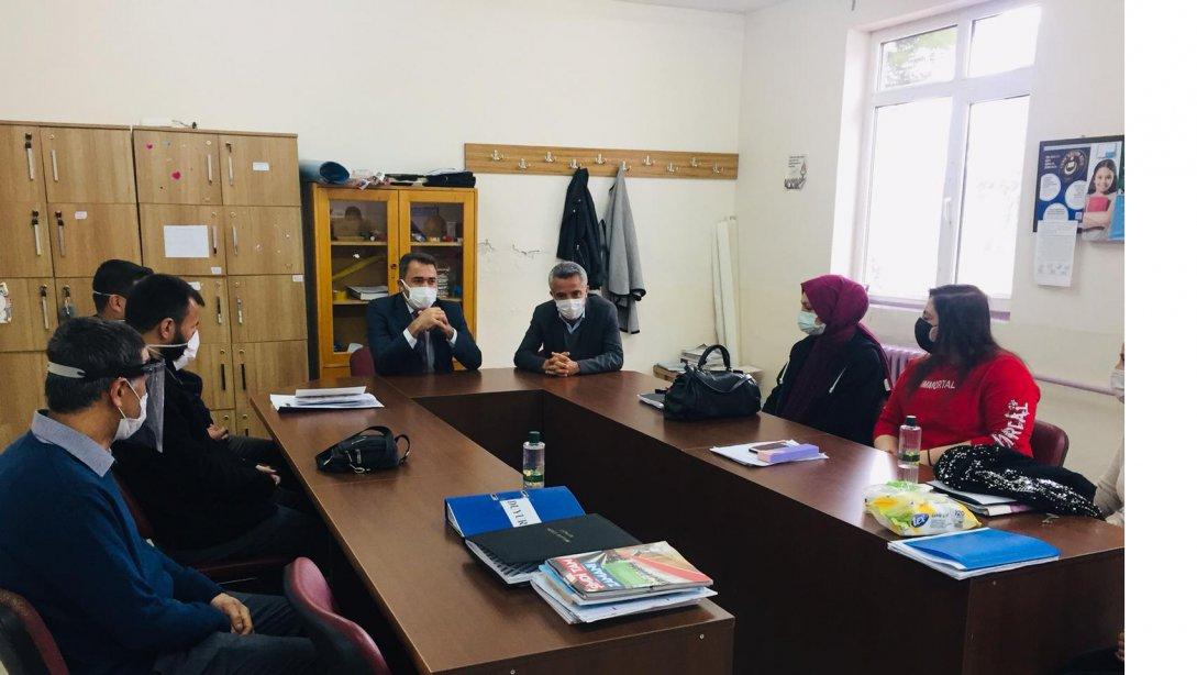 İlçe Milli Eğitim Müdürü İzzet ŞAHİN Mamak İlkokulu ve Ortaokulunu Ziyaret Etti.